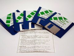 Die niederländische Disketten für Deluxe Paint IV. (Amiga Disk Magazine)