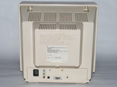 De achterzijde van de Commodore 1084S-D monitor.