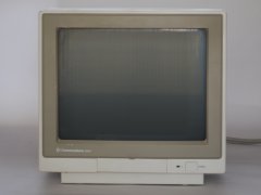 De voorzijde van de Commodore 1407 monitor.